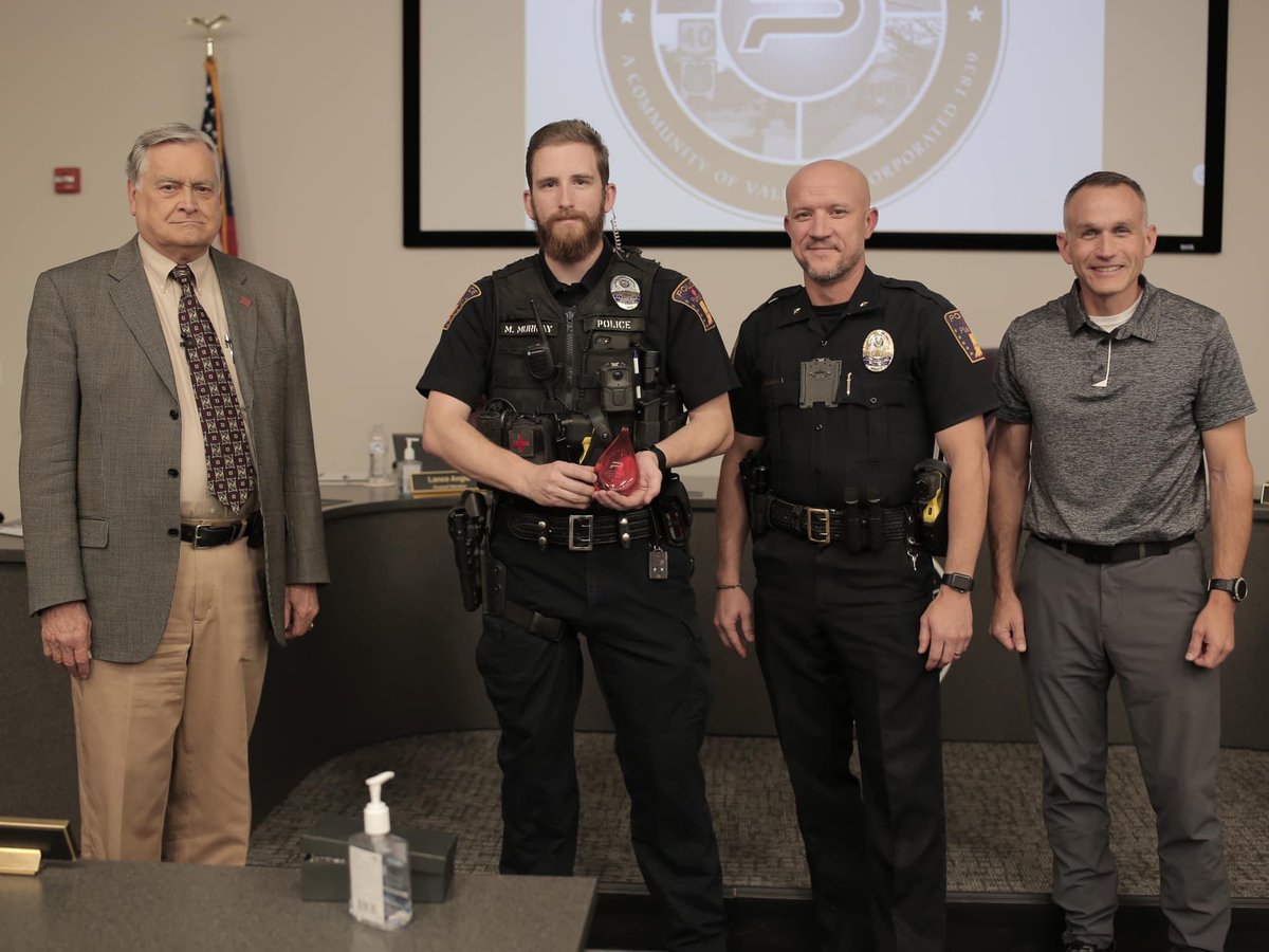 PlainfieldPD's tweet photo. Chief Kyle Prewitt presented #CommunityOfValues Award to Officer Michael Murray at tonight’s Town Council meeting for his dedicated efforts in OWI enforcement & actions at the Whitehouse Motel shooting, providing life saving measures helping save the lives of two of the victims https://t.co/NvFY1Rtfhc