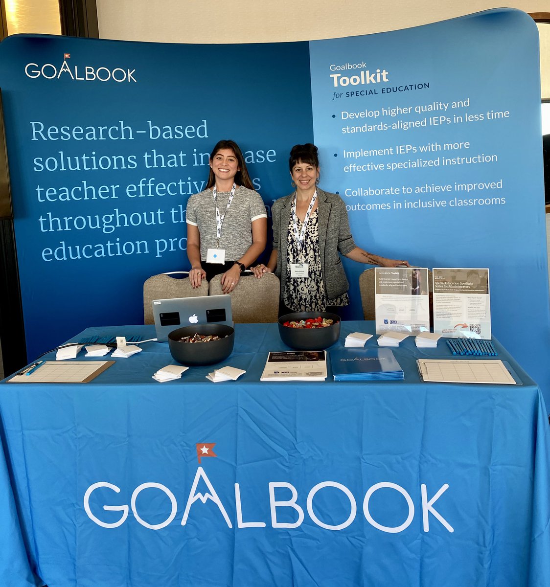 loganjuve's tweet photo. Hey @UrbanCollabASU #UCFALL22 members, come say hi to us at the @goalbookapp table between sessions and catching some San Diego sunshine ☀️ We’d love to connect over candy and conversation! #allstudents #purposefulpartnerships https://t.co/Nu7GqDifIJ
