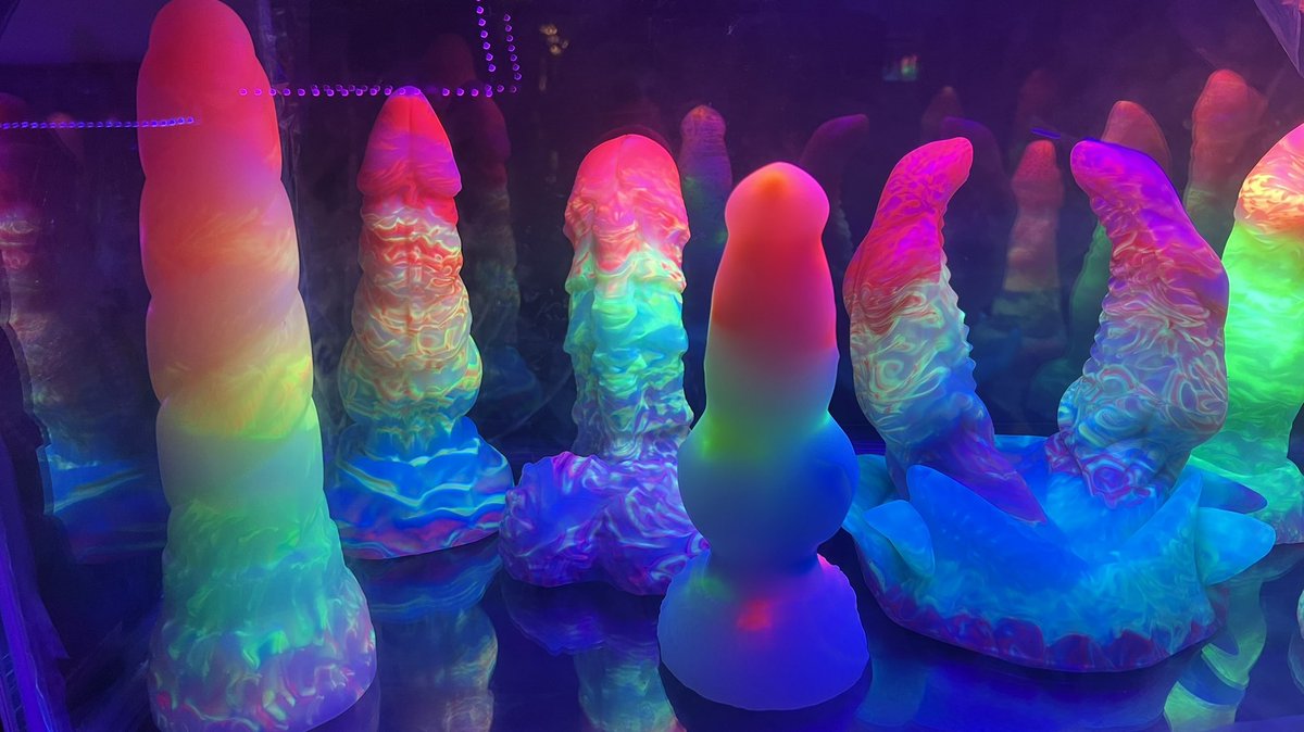 ThatRoseBitch's tweet photo. WTS Auroras!

This is a pre-auction autobuy.  Toys will be slightly lower now than the autobuy later when they go to auction!

M/M Mystic - $350
M/M Spritz - $350
M/M Nova - $400
S/M Baron - $450
Meng (retired one-size) - $550
OS/M Bruce - $900
M/M GITD Clayton - $900 https://t.co/rzJE2HrXHH
