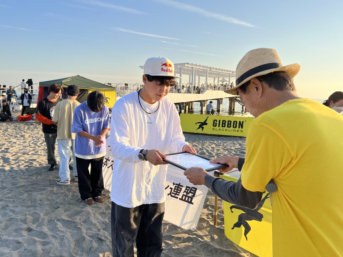slack_haruki's tweet photo. I got 3rd place🥉
3位でした🔥

Thank you🙌
#slackline #スラックライン
#ジャパンビーチゲームズ #japanbeachgames 
@redbull @redbulljapan @bandel_official @ZIIIRO_JAPAN @GIBBON_JAPAN @obuseslack @jspo_slack https://t.co/n4EVFBfAqx