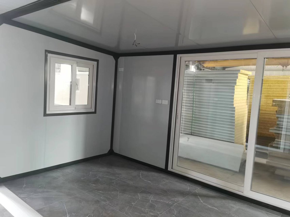LydiaZhang116's tweet photo. expandable house, can have bedrooms, bathroom, kitchen and living room... #foldinghouse #foldinghome #prefabhouse #prefabhome #containerhouse #containerhome #foldablehouse #foldablehome #tinyhouseonwheels #tinyhouseliving #tinyhouses #modularhouse #modularhome https://t.co/6qmjwvKLI5