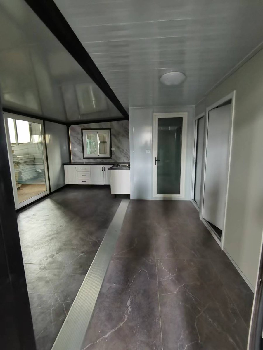 LydiaZhang116's tweet photo. expandable house, can have bedrooms, bathroom, kitchen and living room... #foldinghouse #foldinghome #prefabhouse #prefabhome #containerhouse #containerhome #foldablehouse #foldablehome #tinyhouseonwheels #tinyhouseliving #tinyhouses #modularhouse #modularhome https://t.co/6qmjwvKLI5