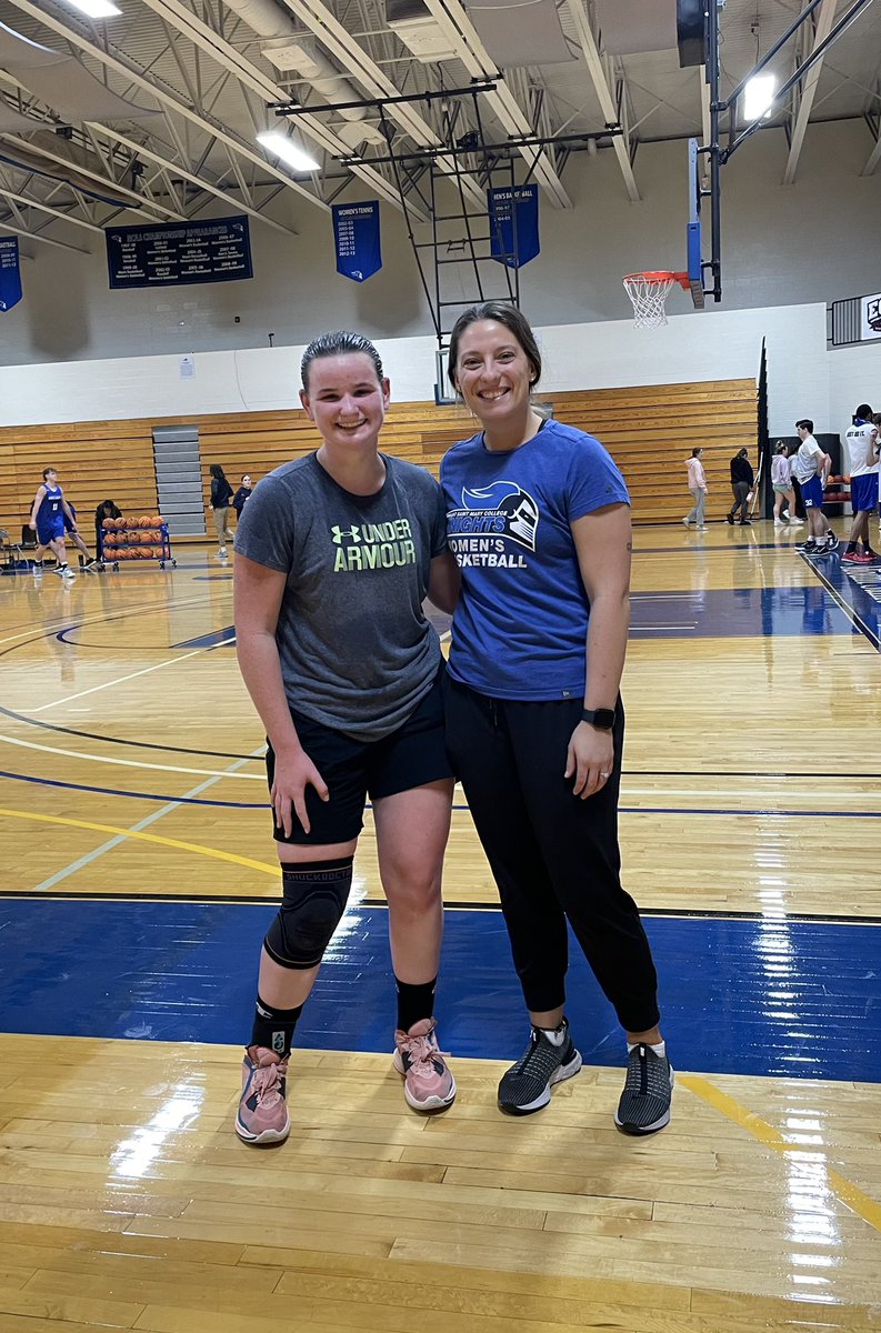 Had a great time at Mt.Saint Mary’s camp!Learned a lot and got a great workout in🏀<a href="/coach_ames22/">Colleen Ames</a> <a href="/wbb_knights/">MSMC Women’s Basketball</a> <a href="/Gregg_flynn/">Lightning Basketball</a> <a href="/HammertimeJH42/">Hammer</a>