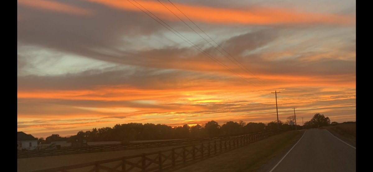 tobyrone1's tweet photo. @Main_Event_Wx Evening sunset! https://t.co/34oVQiQiTJ