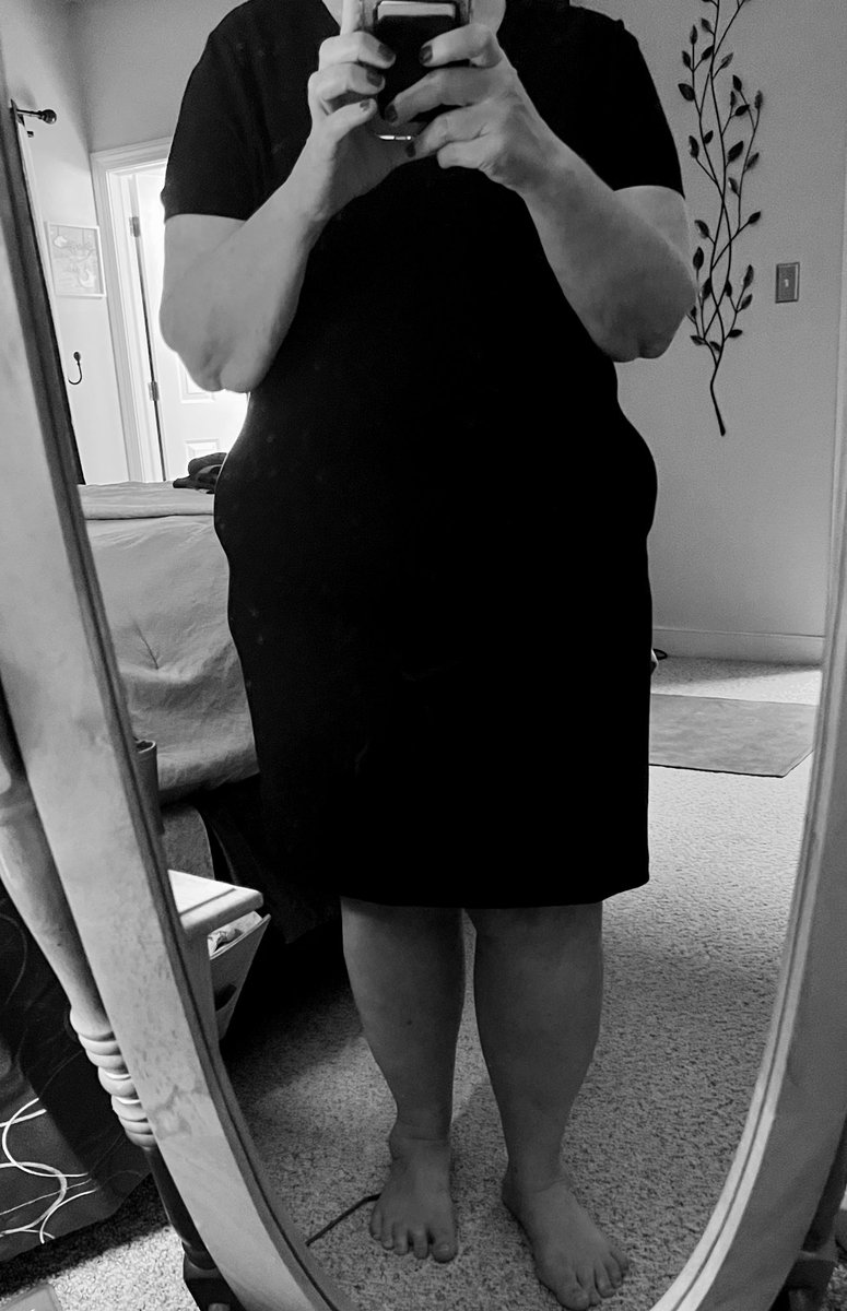 HardestyRae's tweet photo. UPDATE: this dress in my closet 3 years. Was not getting in it unless I was bathed in CRISCO or LYCRA. Tonight it slipped on. OLD NAVY 😭 #doingthisforme #choosingme https://t.co/6fYG35Ck37