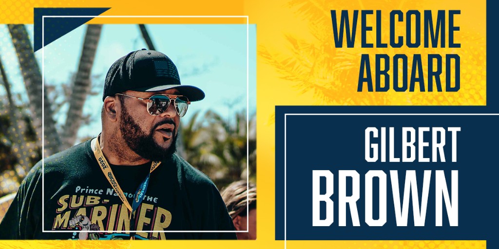 LegendsGreenBay's tweet photo. The Legendary Lineup continues... @GilbertBrown will be returning to this epic experience! Book your cabin today to get the chance to meet him on the Legends of Green Bay Cruise in 2023: https://t.co/Fud8r6jZ3O

#LegendsofGreenBay #AlwaysLegendary #LegendaryLineUp #GilbertBrown https://t.co/MoCmbIpf3b