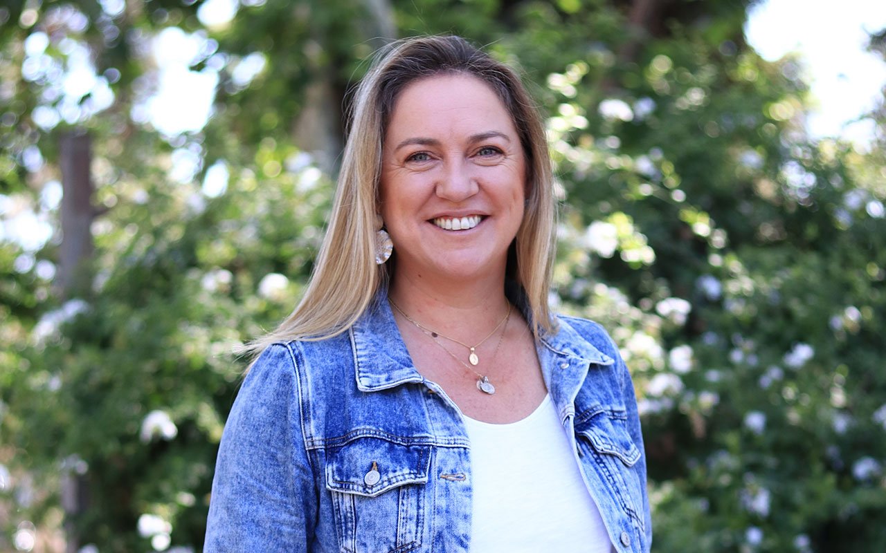 anti políticos, Los peores saqueadores de Chile on Twitter "la alcadesa de MuniColina Isabel