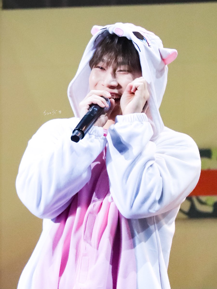 melsun_sl's tweet photo. 예쁜 광냥이💙🤭😚

#MAMAVOTE #BTOB
@BTOB_SEKwang https://t.co/pYtcWBDTha