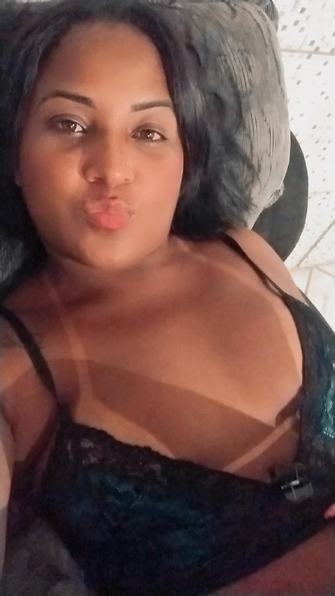 Depois que a felicidade chegou nunca mas deixei ir embora 😌boa noite 😴