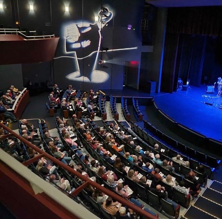 porchswingent's tweet image. Our @littlelauriebrown spent the weekend at #abshowcase catching up with old friends and making new!  She is also hopping on the Board as the new Industry rep for @ArtsTouring !