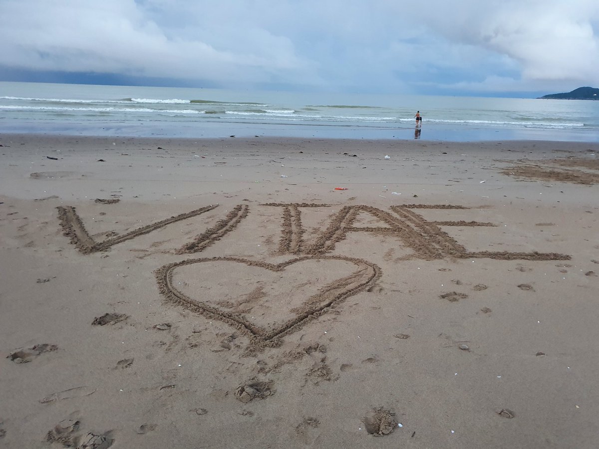HoangNg42977574's tweet photo. #VITAEGATE 
+ Let the world know how much we love #VITAE.
 + Let the world know the truth about the dictatorship of the Belgian judiciary.
 + Let the world know about the aging and insensitivity of the leadership.
 Let the world know Belgium doesn't deserve it.
@JanKerkhofs1 https://t.co/WedBfl4YCy