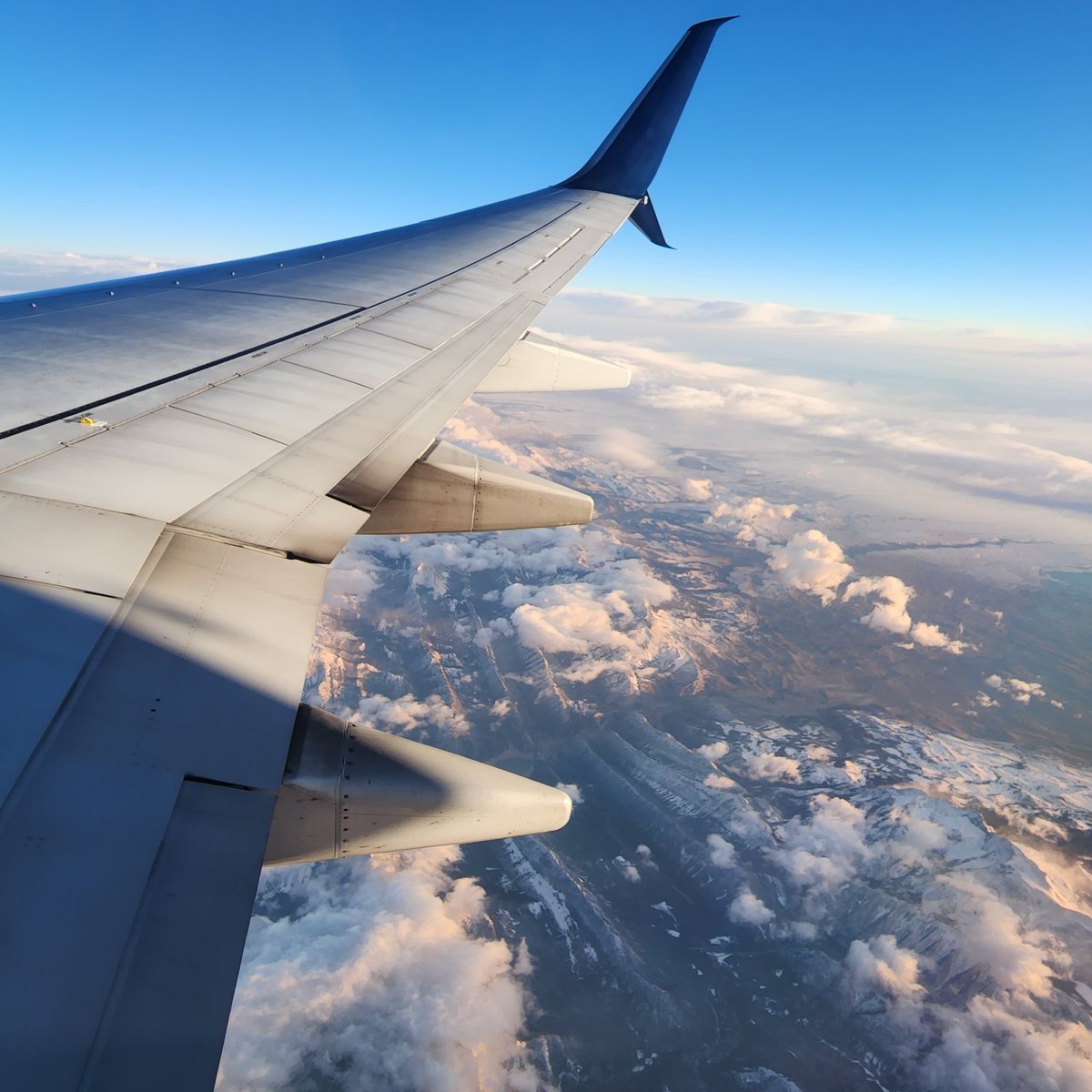 Not many landscape views on my way home from #NACIS2022, but I'll take clouds any day. Also, embarrassingly, my first use of <a href="/flyovergeo/">Flyover Country ✈️</a> and I love it! I always need more information about what I'm seeing and where I'm at.  #windowseatforever