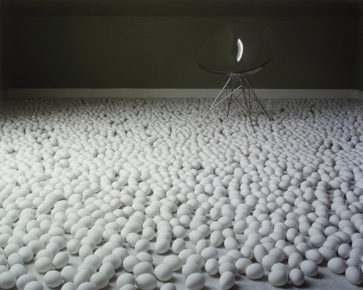 bm_photobot's tweet photo. Sarah Hobbs, Untitled (Eggs), 2004 #brooklynmuseum #museumarchive https://t.co/X0G8Ubd12K https://t.co/v8srR9Oa8D