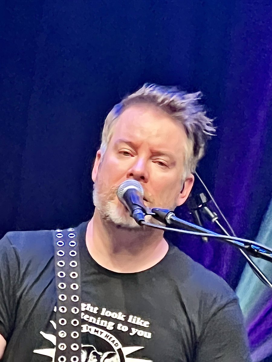 keenjanine19's tweet photo. #DavidCook #DistrictLive #Savannah https://t.co/sdmW11YW7Q