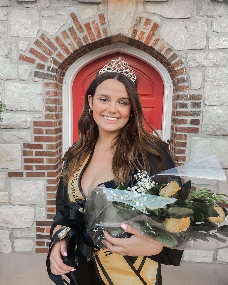 alphachimizzou's tweet image. HOMECOMING 2022 💛🐅

We are so proud of the hard work and dedication that was put in over the past couple of months. Shoutout to the men from @AGR_Mizzou &amp;amp; @KappaSigMizzou , &amp;amp; our liaisons!!

Congrats to our very own Megan on being crowned Homecoming Queen! 🤩

#AlphaChiMizzou