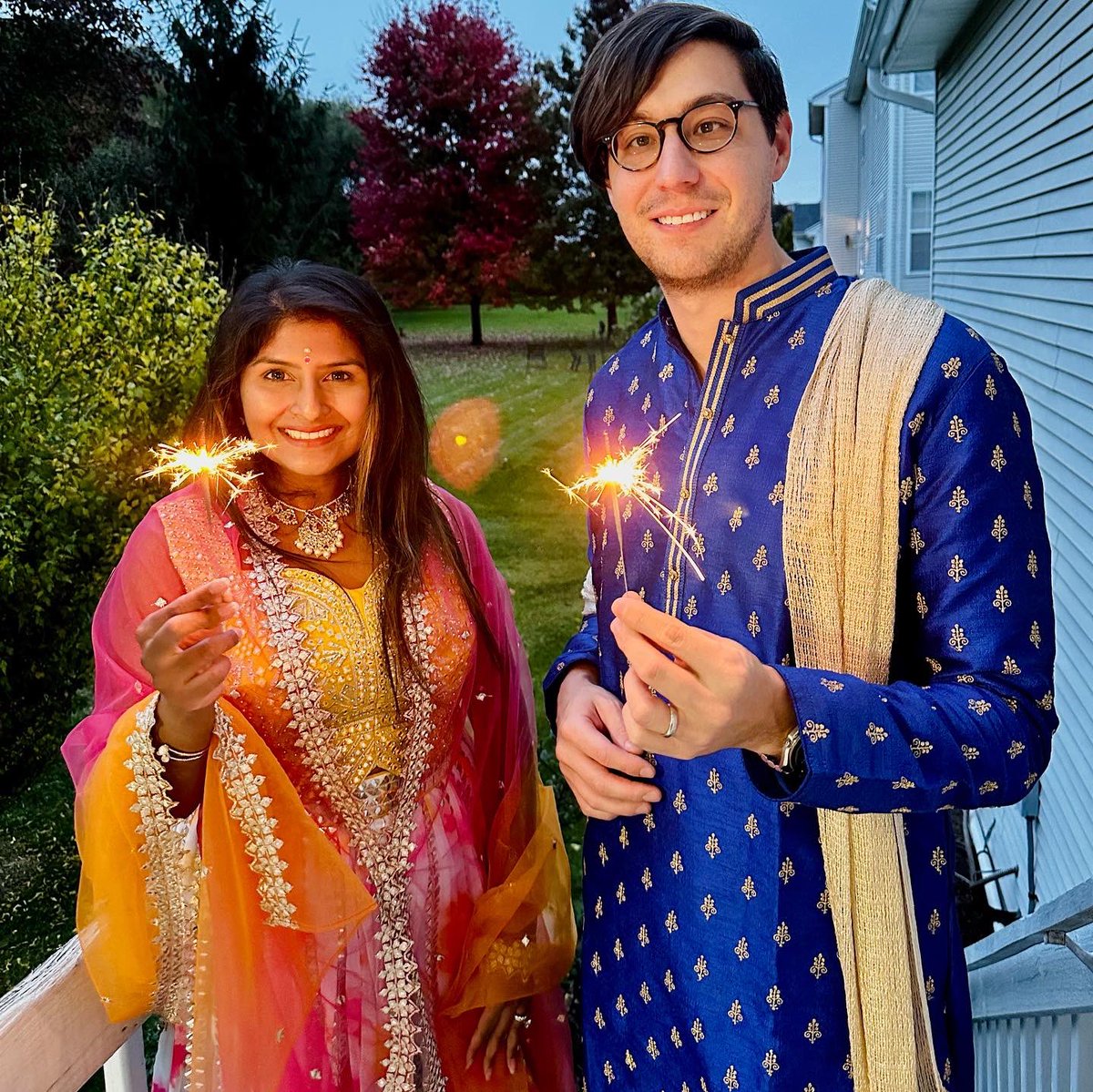 ShravaniD_MD's tweet photo. Happy Diwali from us to everyone celebrating across the world! Here’s to the triumph of good over evil #FestivalOfLights @KalagaraHari @SPotruDO @kchopraMD @Sympathy4TheDr @JayKarriMD @VanilaSingh @DocAnitaGupta @DrYeshMD @krishmdphd @dr_rajgupta https://t.co/XfhjmmnIPc