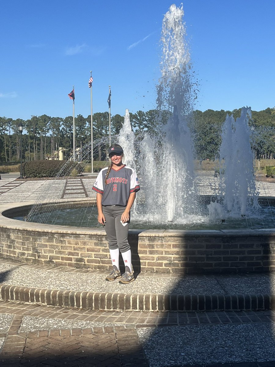 LilyMiller2024's tweet photo. Thanks @CodeeYeske and @a_owen4 for having me at your camp yesterday, and showing me around campus. I had an amazing time and hoping to see you all again soon! #GoSandSharks @gahotshotsprem https://t.co/lcJOln5cnT