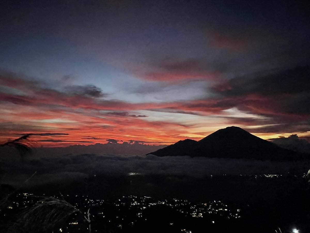Waking up at 1:30am, trekking through the jungle in pitch black (with monkeys and snakes everywhere) then scrambling up an active volcano was all worth it for this view at sunrise!