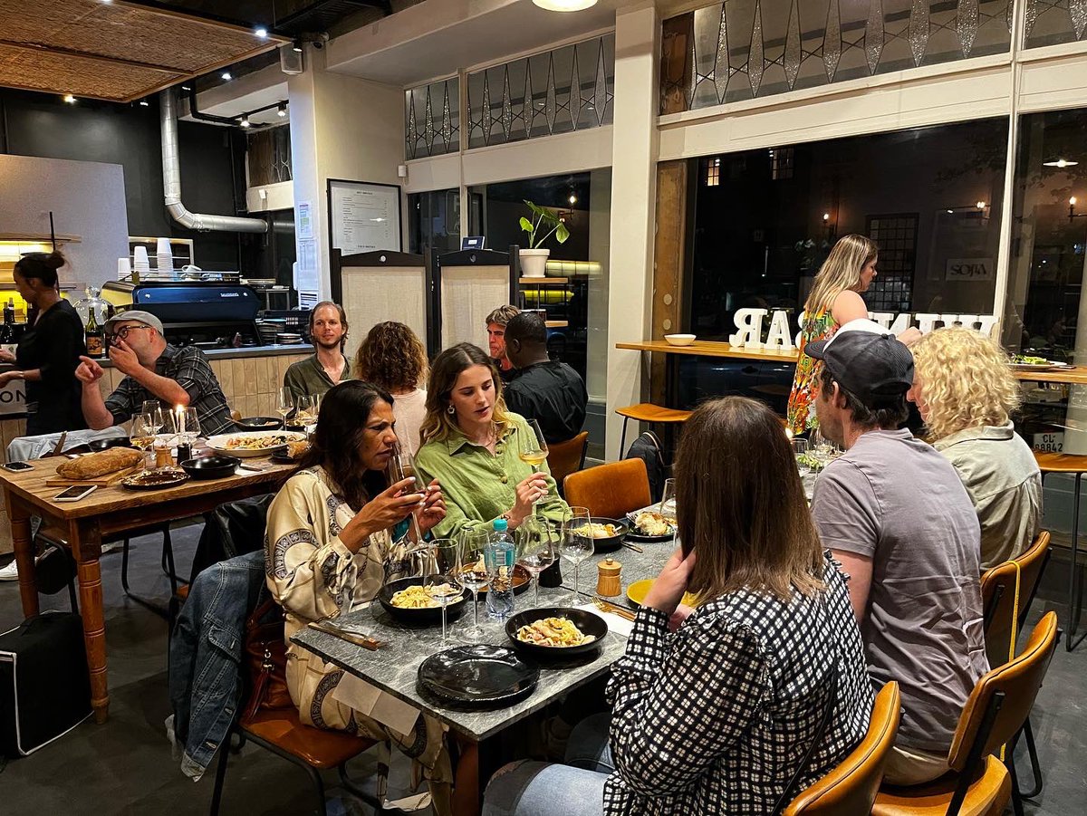 Hawk + Schoon Wine Bar tweet media