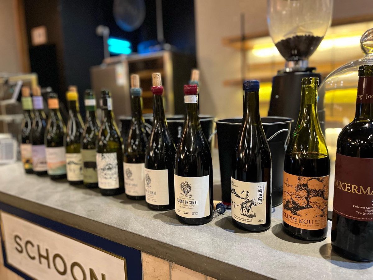 Hawk + Schoon Wine Bar tweet media