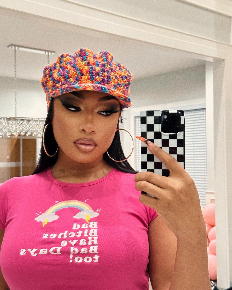 TINA SNOW tweet media