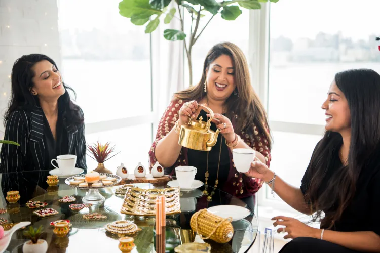 Happy Diwali..:-) may it be a TEAwali, filled with light, colors and happiness (everything The TeaBook ).
Check out this fun tea party idea.
lovelaughmirch.com/hosting-a-diwa…
@lovelaughmirch