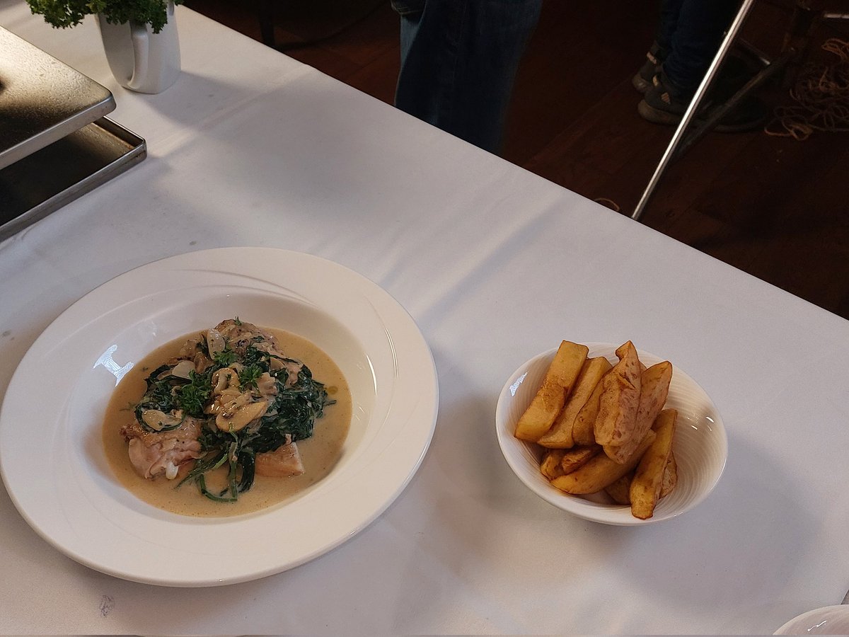 Curry Life Magazine tweet media