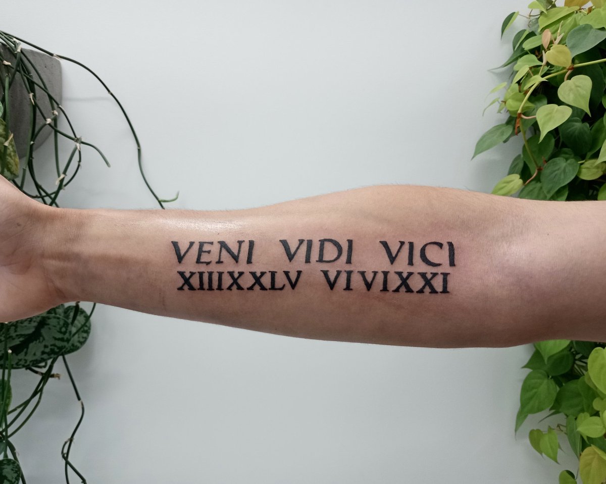 Fordisfresh1's tweet photo. Fun memorial tattoo for Chris. Veni Vidi Vici.
#typestyle #typography #romannumeraltattoo #venividivici #fordisfresh https://t.co/vBY6teuyVW