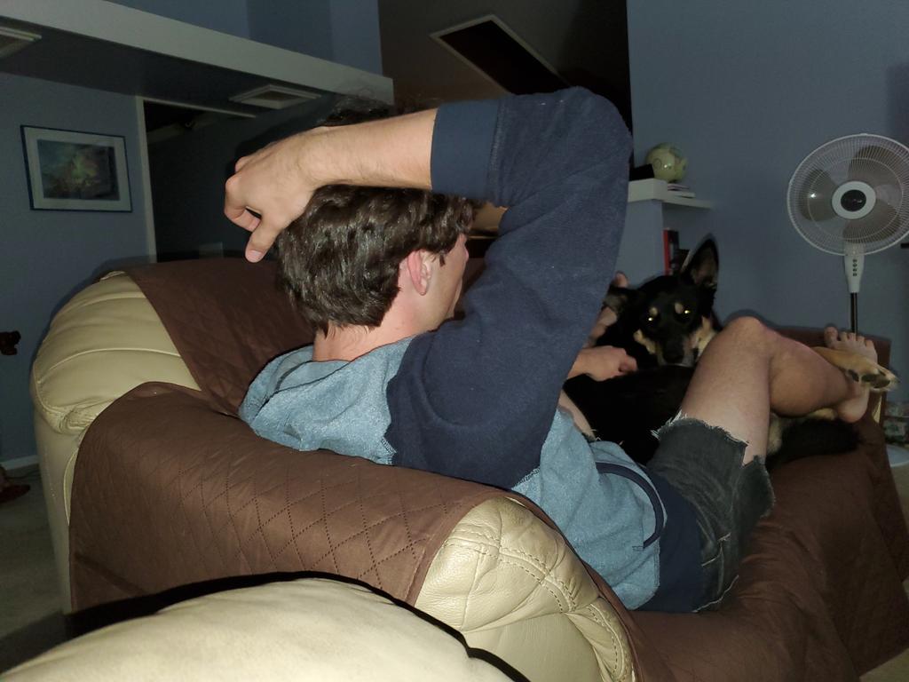 cool_breeze42's tweet photo. Writer Man and me chillin. https://t.co/OYCiOOBJ4y