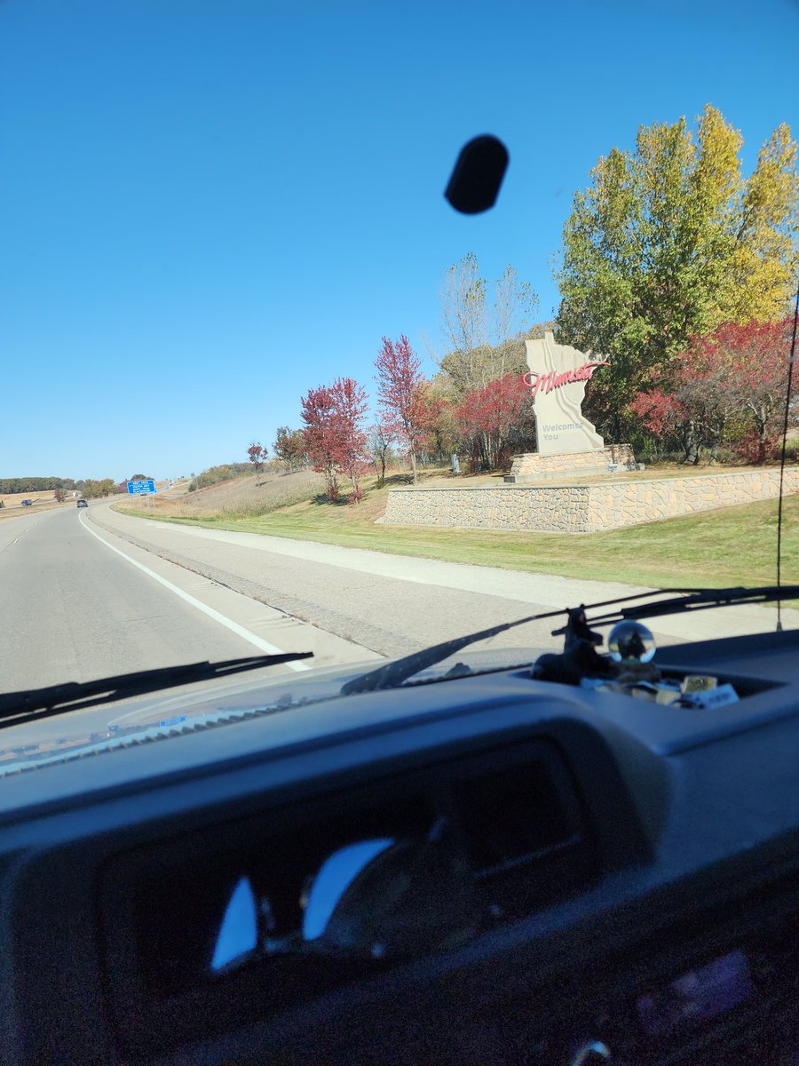 Freak893's tweet photo. Moved back to good old Northern, cold af, Minnesota. https://t.co/5uZitOkh5O