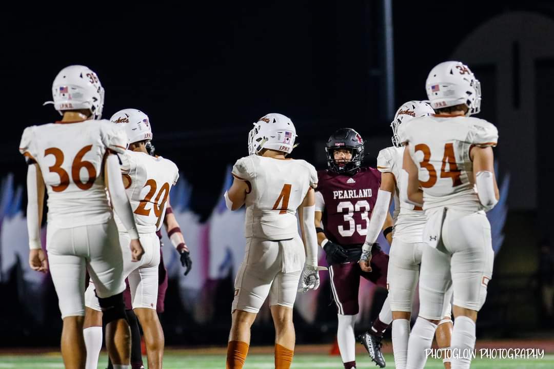 GWallace73's tweet photo. Kyle Wallace @kyle1wallace
#teamwallace #Classof2023 #senioryear https://t.co/7LSj02xZAx