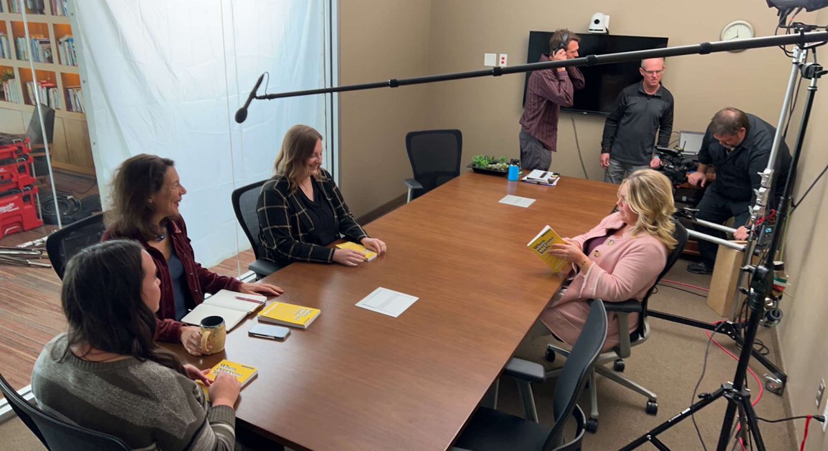 TheKLC's tweet image. Lights! Camera! Action! Take a look #BehindTheKLCene at our recent video shoot to promote our new book coming out in 99 days, "When Everyone Leads." Stay tuned for the video premiere tomorrow!

#leadership #WhenEveryoneLeads #booklaunch