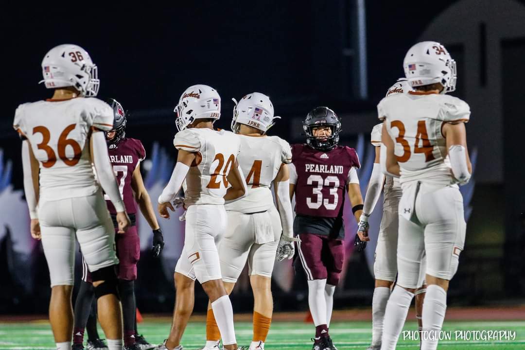 GWallace73's tweet photo. Kyle Wallace @kyle1wallace
#teamwallace #Classof2023 #senioryear https://t.co/7LSj02xZAx