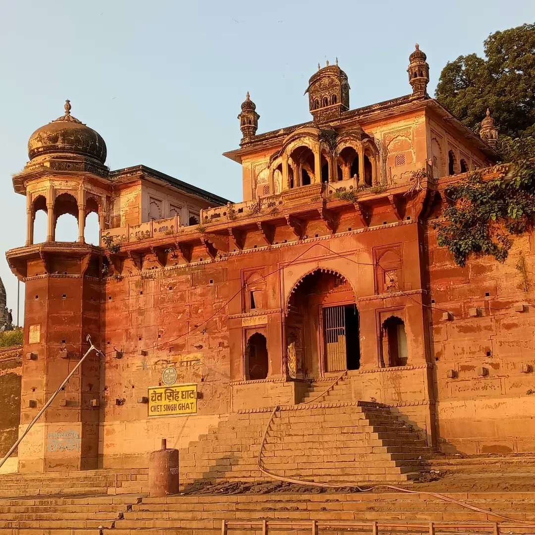 RameshMural's tweet photo. Tulsi Ghat is one of the ghats in Varanasi. It is named after poet Tulsidas who lived there while he wrote the Ramcharitmanas and Hanuman Chalisa. 
#Varanasighat #banarasghat 
@SmartVaranasi https://t.co/UMbwCrGEQ6