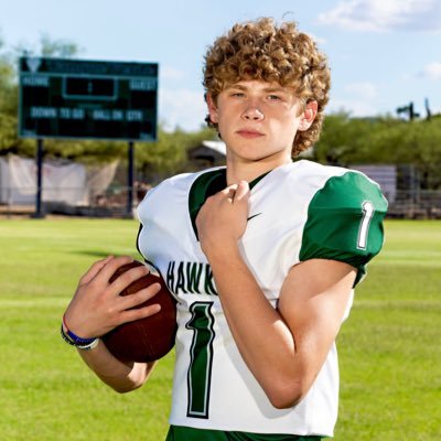 AllSportsTucson's tweet photo. Southern Arizona Week 10 standout:
@HawksVerde WR/CB Josh Lopez, 52-yard TD reception, 2 INTs in the 68-0 win over Tombstone. https://t.co/rwus3kXR2m