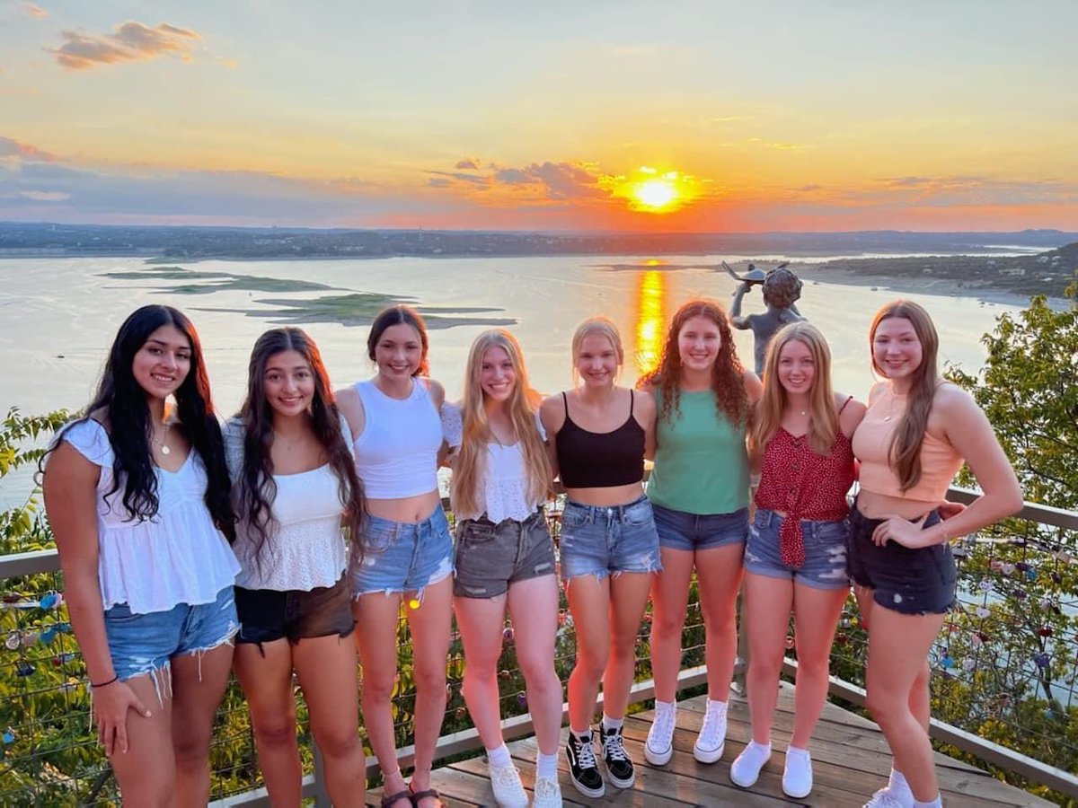 pat40cowboys's tweet photo. Come celebrate our Seniors tomorrow, 10/25/22 at 6:00pm-Boswell HS @BosClassof2023 @BOS_Volleyball @BosStudentSect https://t.co/ousY1QJ1Vj