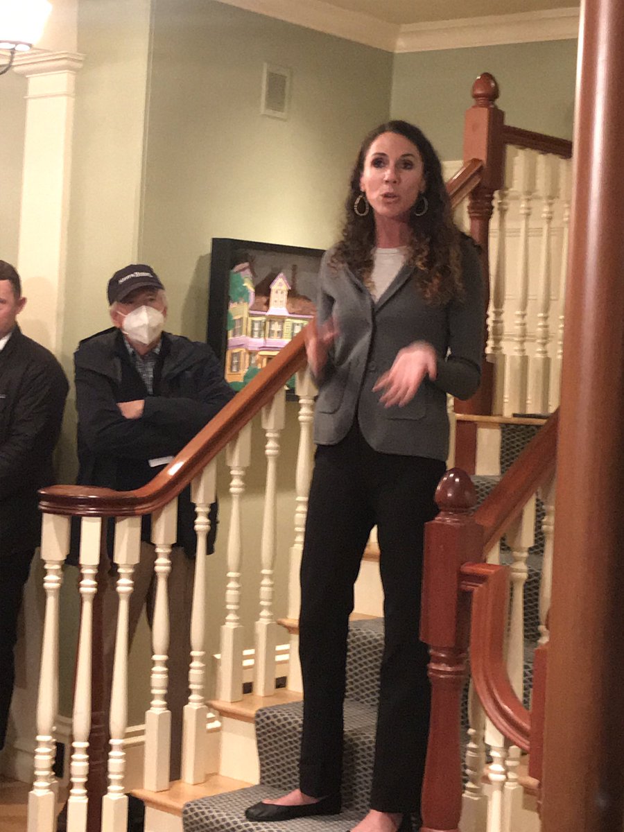 paleynadel's tweet photo. Great to be with @DianaDiZoglio and Newton Dems tonight hearing her vision for MA State Auditor. https://t.co/SbzfA4MtPg
