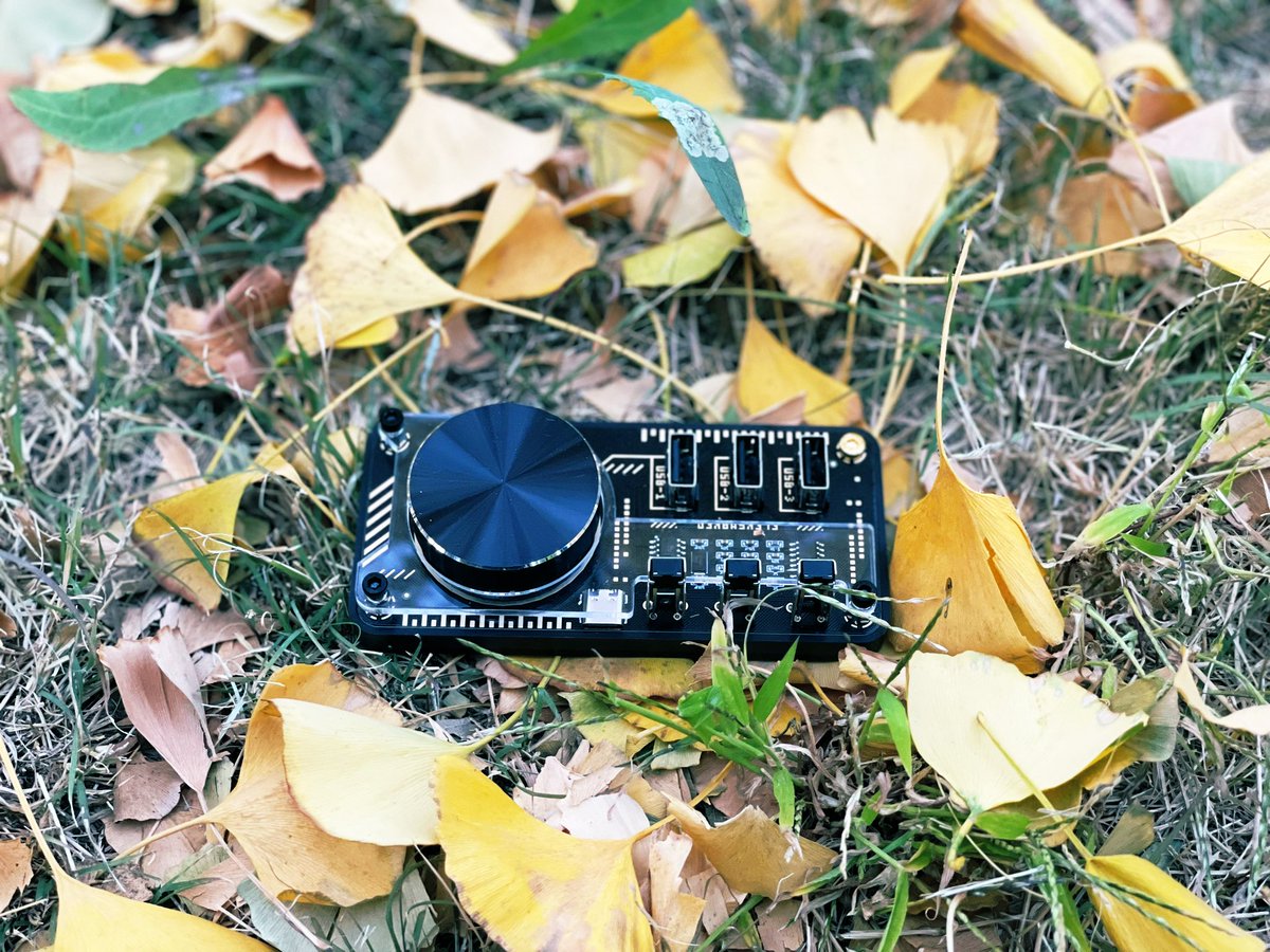 EleksTube's tweet photo. Autumn that can’t be let down! #EleksMaker #EleksTube #USBHUB #EleksWFD #fyp #ForYou #ForYouPage #live #fun #diycraft  #mycraft #esp32 #nixietube #banjicraft #deskdecor https://t.co/jRY69e8dyx