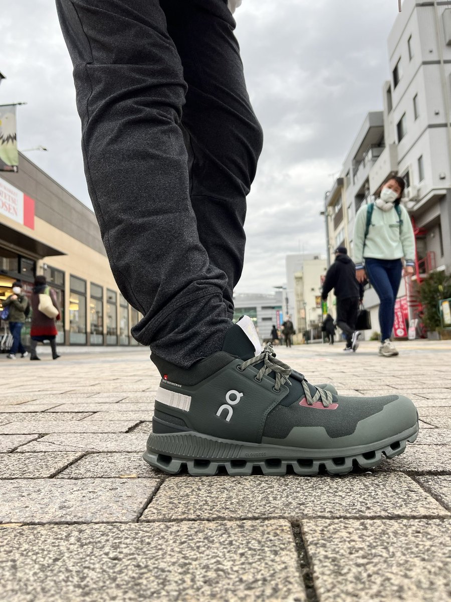 akity03's tweet photo. なんにでも合うから
こればっかり履いちゃう。

買ってよかった✌️

#onfriends 
#CloudHiEdge https://t.co/5erMp3ahEn
