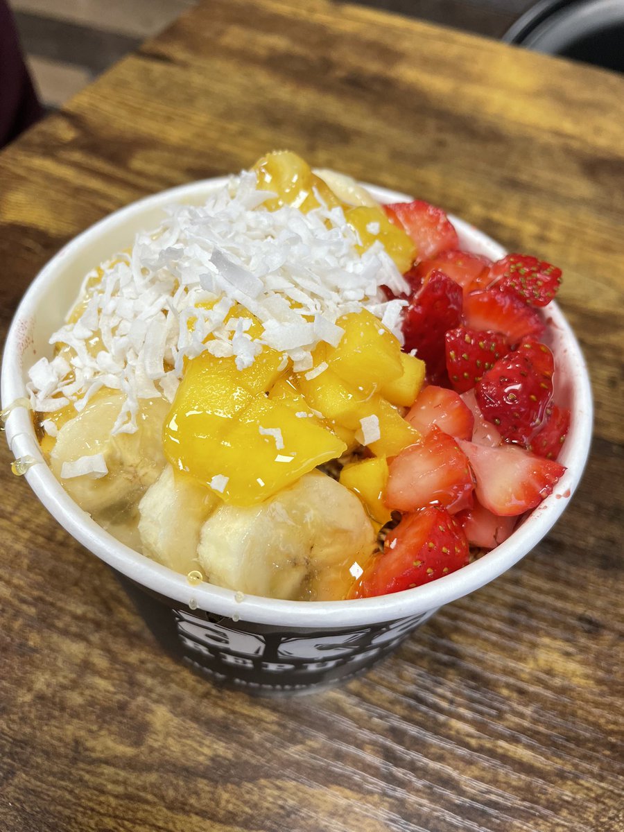 bigtimp's tweet photo. @alexperezMMA you’ve got an amazing staff at your Açaí Republic on Chapman! The woman working was accommodating to my allergy, very nice, and professional!
Also. Cool card! https://t.co/Ip1Ua9TfXl