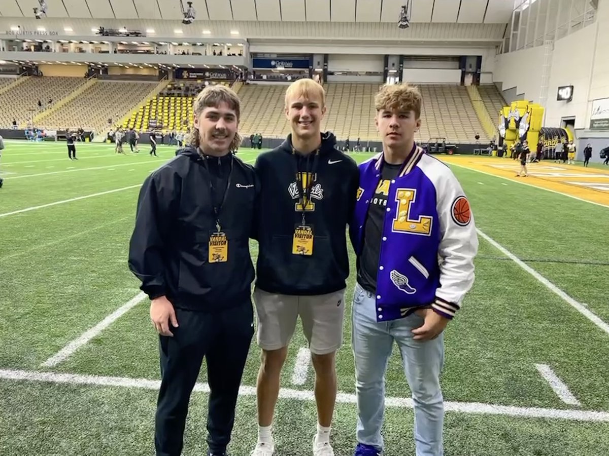 Drew Hottinger (@hottingerdrew) on Twitter photo Had a great game day visit with <a href="/VandalFootball/">Idaho Football</a> and teammates <a href="/chrismr20/">Christopher Ricard</a> <a href="/Jameswhite_24/">William “James” White</a> . Thank you for the invite and congrats on the win. <a href="/Coach_Sutt/">Tyler Sutton</a> <a href="/Coach_Eck/">Jason Eck</a> @Booof38 <a href="/LukeSchleusner/">Luke Schleusner</a> Had a great game day visit with <a href="/VandalFootball/">Idaho Football</a> and teammates <a href="/chrismr20/">Christopher Ricard</a> <a href="/Jameswhite_24/">William “James” White</a> . Thank you for the invite and congrats on the win. <a href="/Coach_Sutt/">Tyler Sutton</a> <a href="/Coach_Eck/">Jason Eck</a> @Booof38 <a href="/LukeSchleusner/">Luke Schleusner</a>