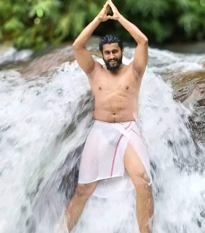 Desi Top tweet media