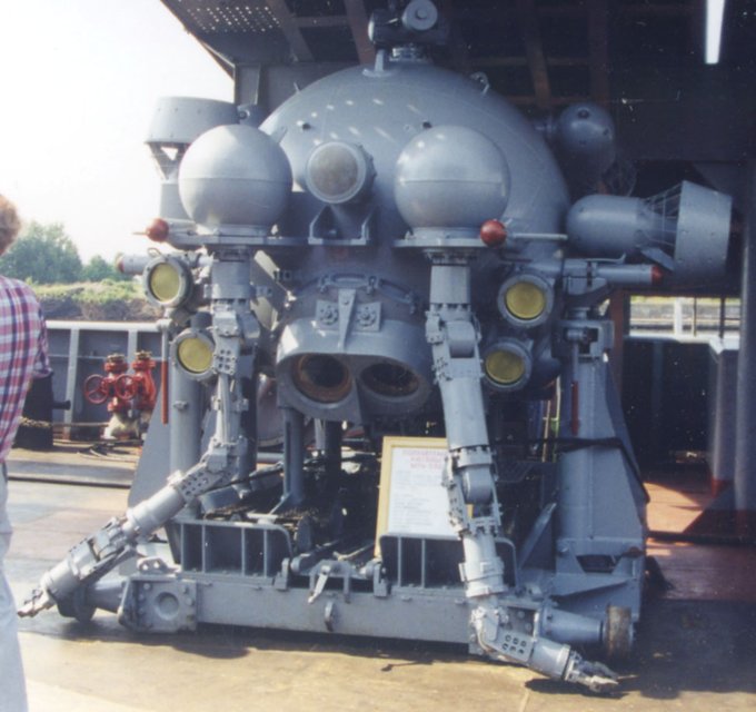 コトブキヤから新製品のお知らせが来た。

「海洋探査ロボット デンシタコ3号」

何て名前だからてっきりこんなのかと思ってポチろうとしたら、全然違ってた。まぁ腕は似てるかな? 