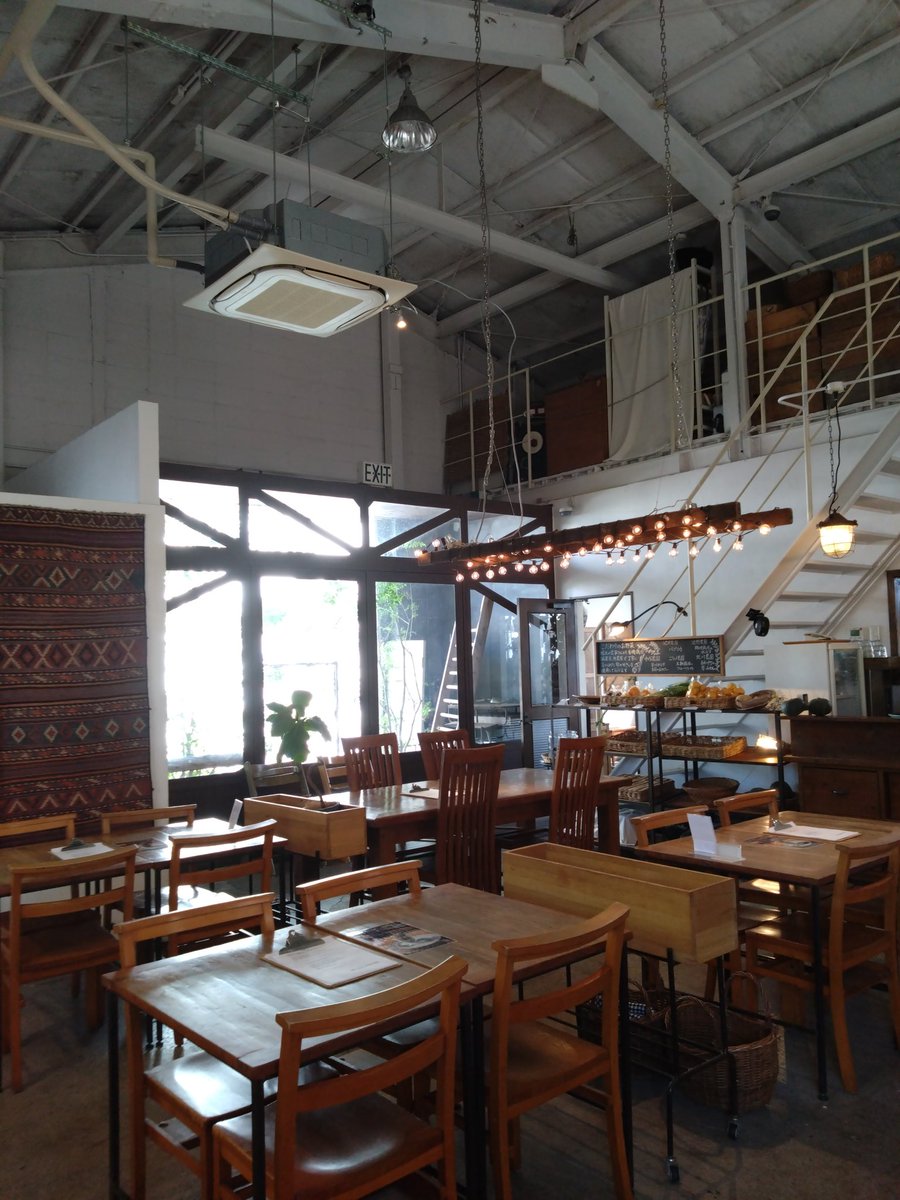 baWY05AXNDDecIO's tweet photo. ランチに行って道の駅☆道の駅ではしゃぐ大人
#UKAFARMTABLE
#ランチ
#ランチ会 https://t.co/9ABY7LTcmH