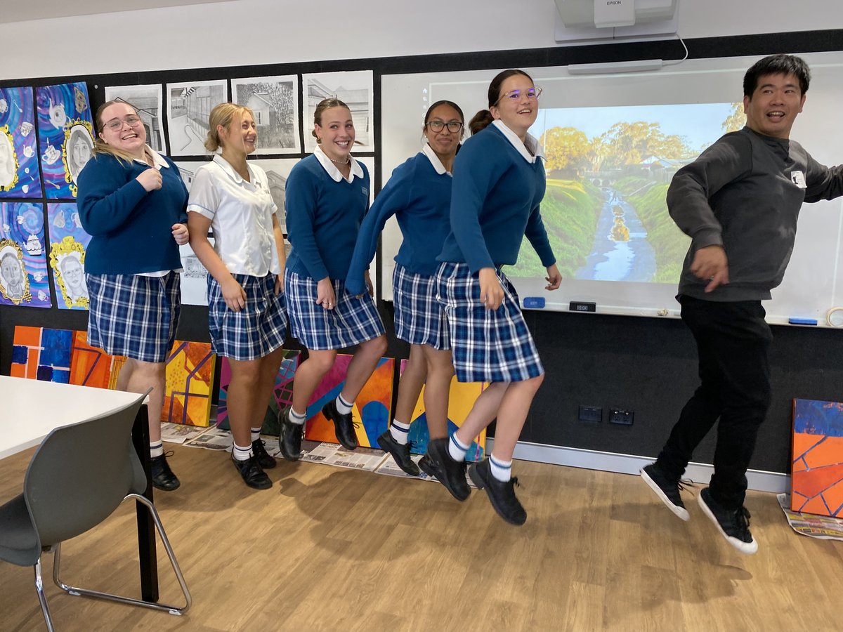 So cool to have artist and photographer Garry Trinh visit our Year 9 Photography class to talk about his work, including his process of finding his subjects. Thanks Garry for sharing your expertise with the girls. #everybodyjump #photography