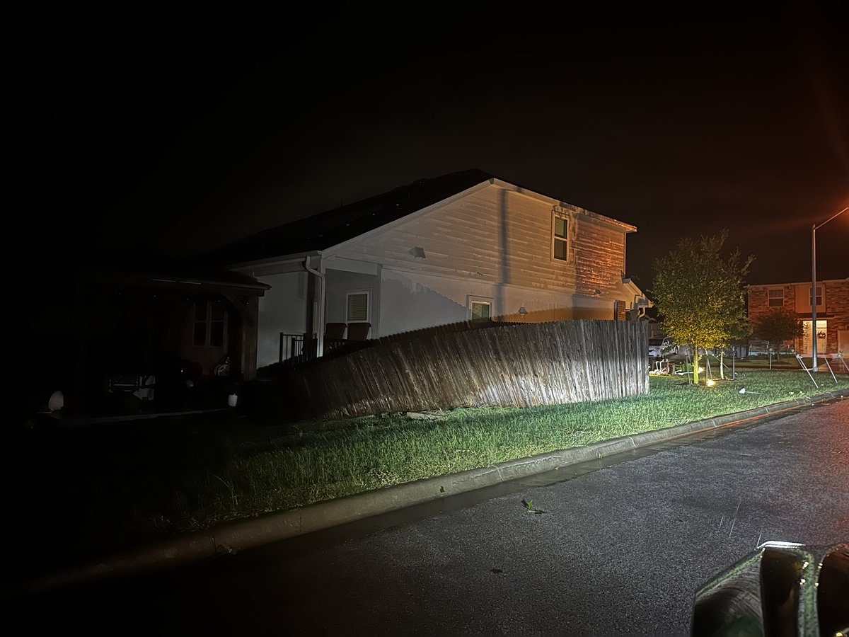 Justin Davis tweet media