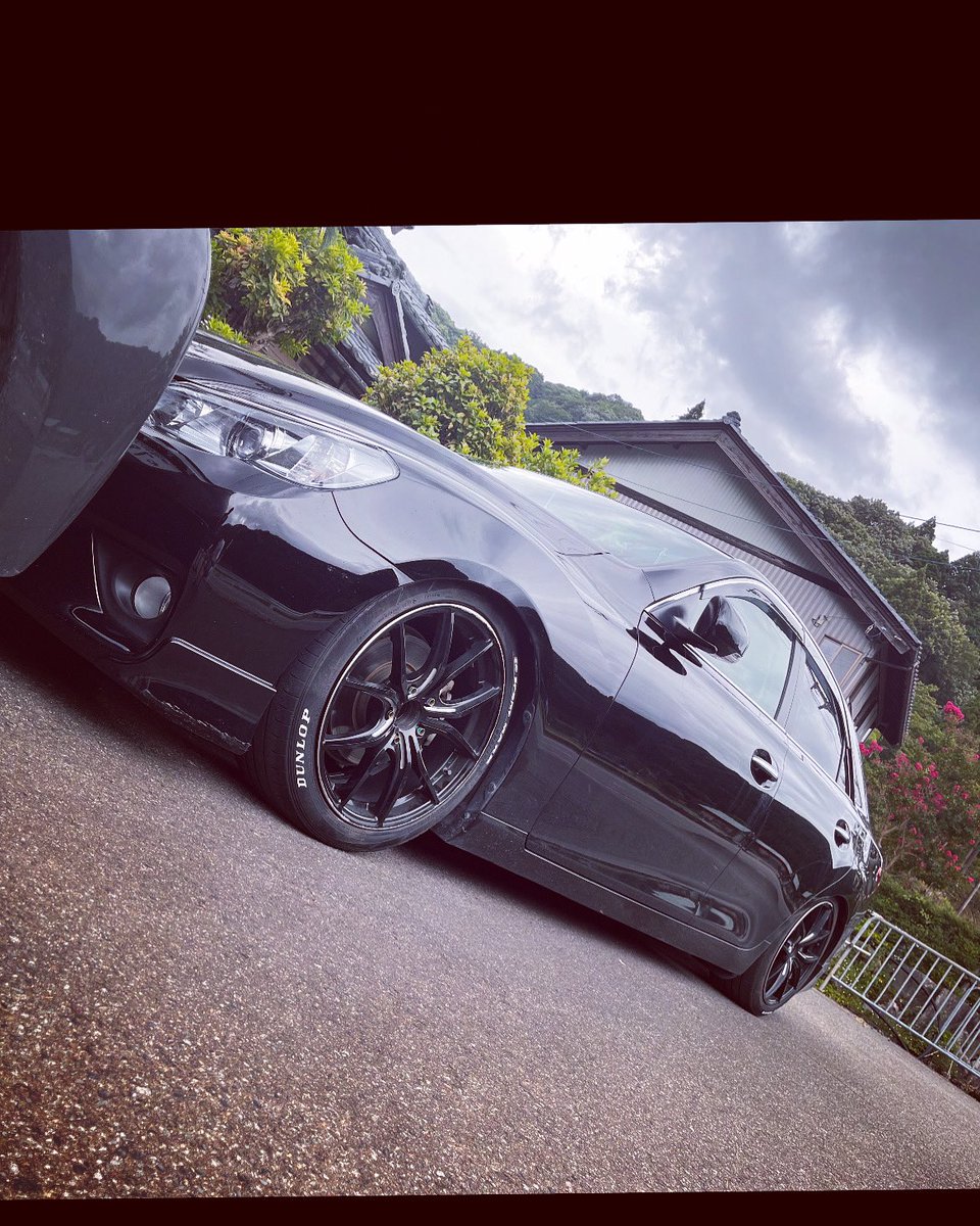 free2525252's tweet photo. 車高っ下げすぎも良くないのかなー
ほどよい車高とは？
 #マークx前期 #GRX130 #4GR #車好きと繋がりたい https://t.co/aBhzoqgJpJ