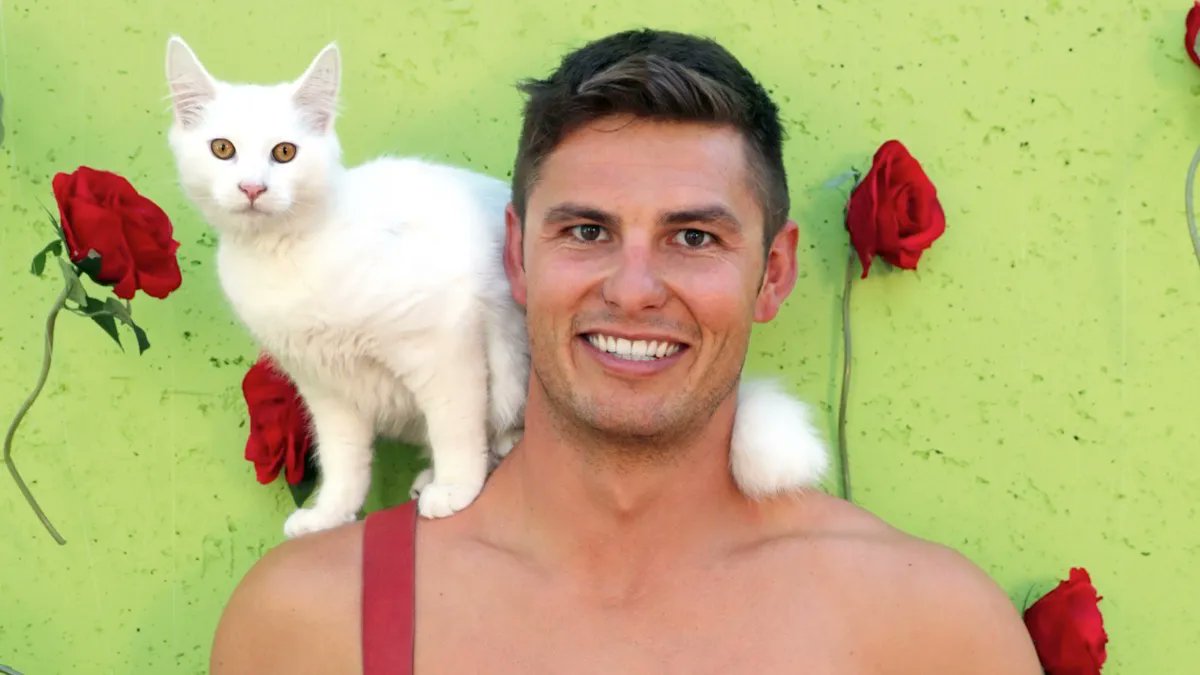 socialitelife's tweet photo. The 2021 Australian Firefighters Calendar Is Here and It is Hotter Than Ever — PHOTOS https://t.co/bLJa8PgWst #SLFlashback https://t.co/o1jHNyNsUv