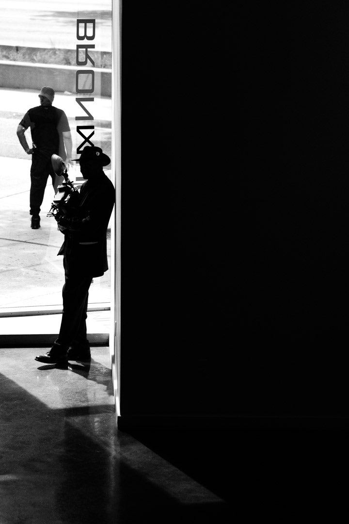 youngsol's tweet photo. A Moment thats Undeniably Mendez  The Great Louis Mendez 

@FujifilmX_US @StreetEvolution 
 #streetphotographyinternational #visualstorytelling #candidphotography #candidstreetphotography #documentaryphotography #fujifilmxt4 #fujifilmxseries #fujifilmx_us #myfujifilmlegacy https://t.co/F1KeevOxfd
