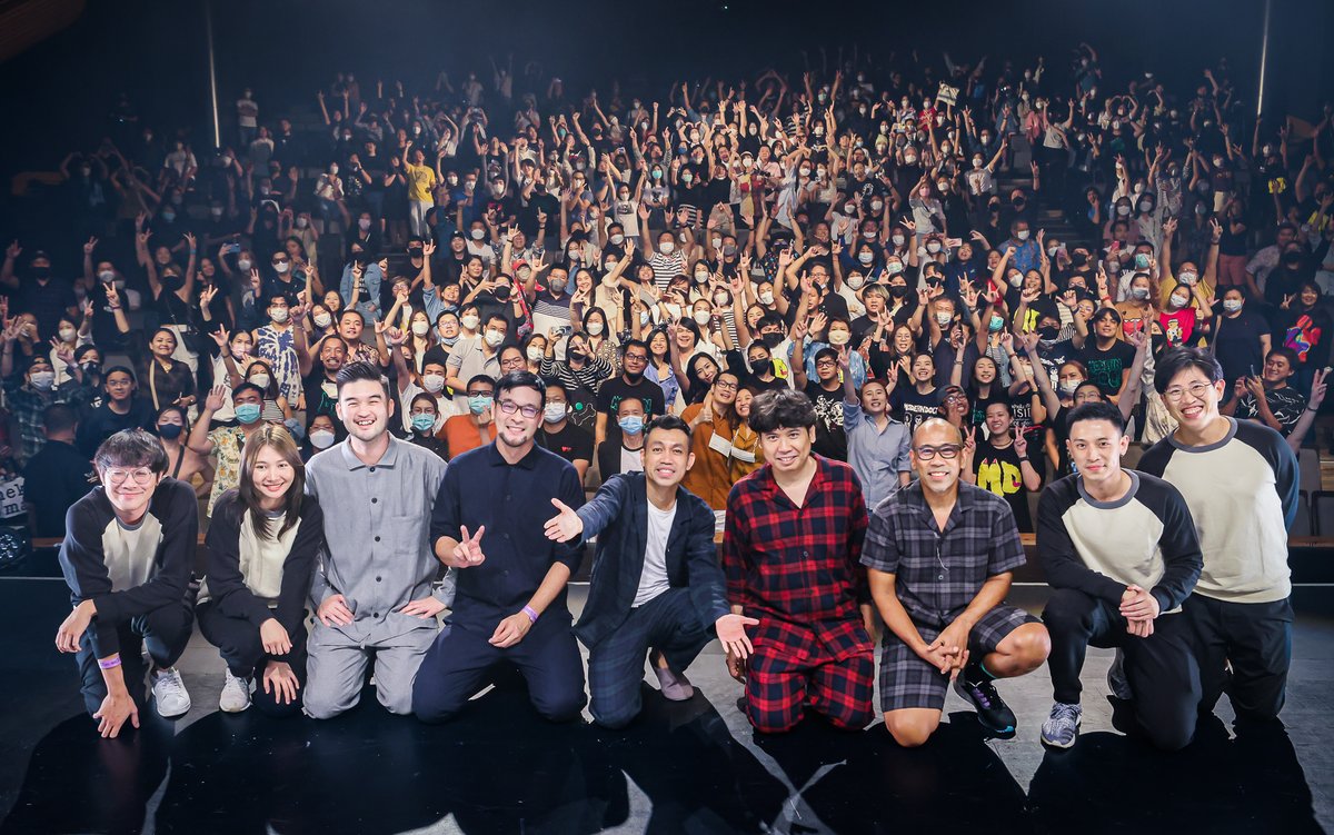 ThaiTicketMajor's tweet photo. ใครยังไม่ไปห้ามพลาด ประมวลภาพความละมุน อบอุ่น “The Very Normal Of Moderndog” มีอีก 2 รอบ 29-30 ตุลาคมนี้
📸ชมภาพเต็มๆ : https://t.co/MmcpxCYmTJ
🎟ซื้อบัตร : https://t.co/z4Jo5trHL6
#TheVeryNormalofModerndog #Amado #MDคืนชีพ #Moderndog #MDTH2022 https://t.co/R9Uhu8PUT5